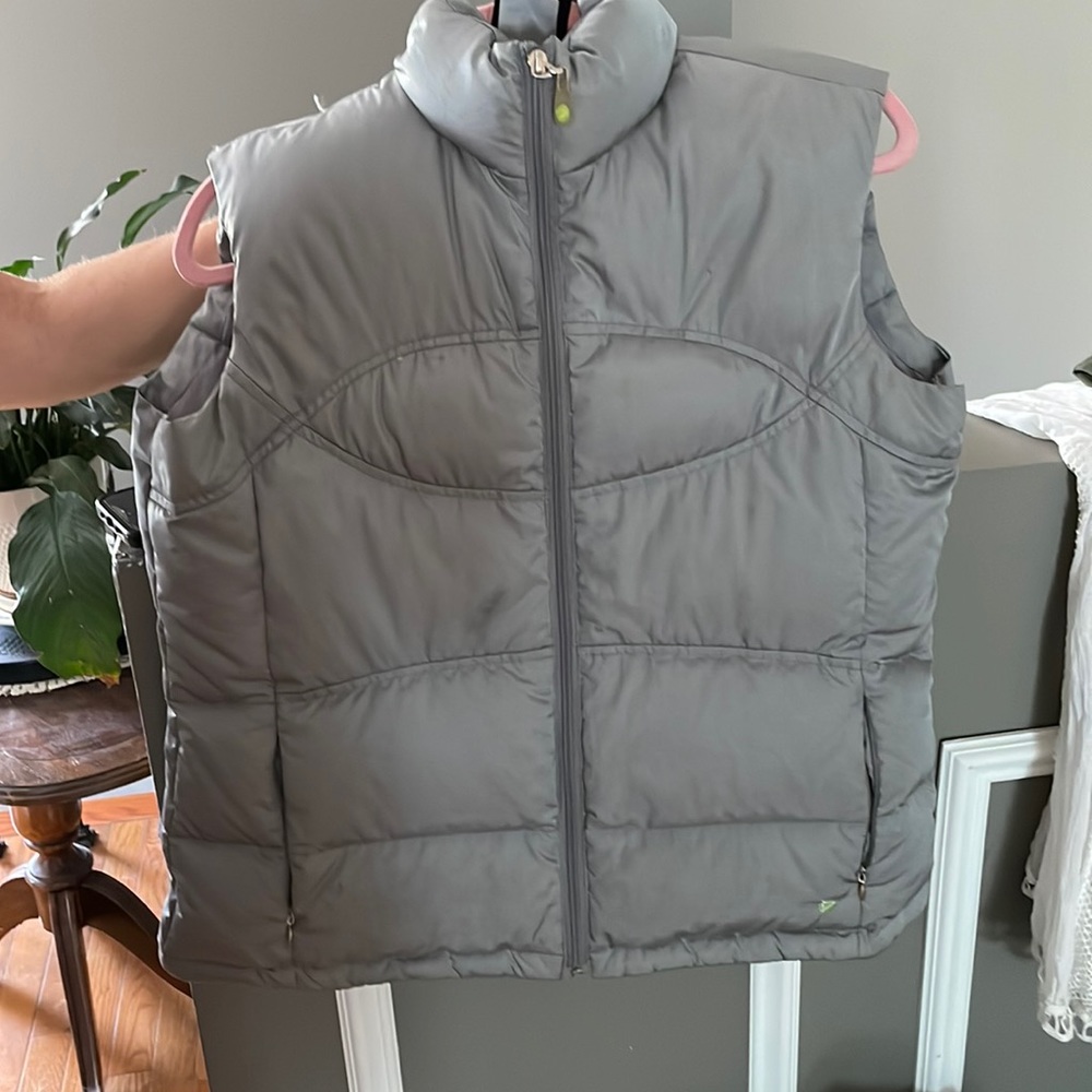 Grey puffer vest